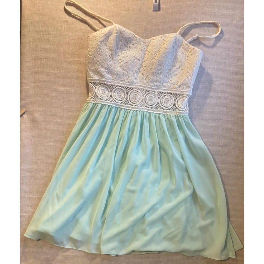 Bcx Size 7 Juniors Mint Green And Ivory With Lace‎ Knee Length Dress